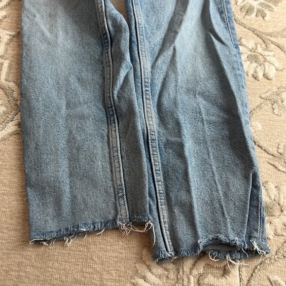 Zara | Distressed Jeans - Picture 4 of 6